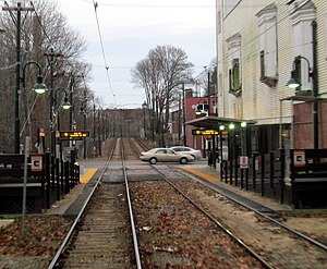 Central Avenue station facing inbound, December 2011.jpg