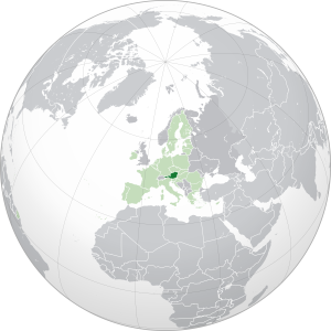 Расположение Австрии (тёмно-зелёный): — в Европе (светло-зелёный и тёмно-серый) — в Европейском союзе (светло-зелёный)