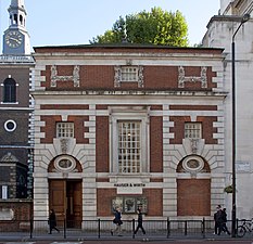 Midland Bank, Piccadilly (1922) Edwin Lutyens, un ultimo fiore di 'Wrenaissance'