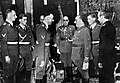 Junto a Franco y Serrano Suñer, en la recepción del Palacio de El Pardo.