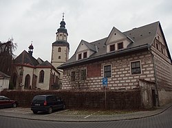 Děkanský kostel a děkanství v Hostinném.