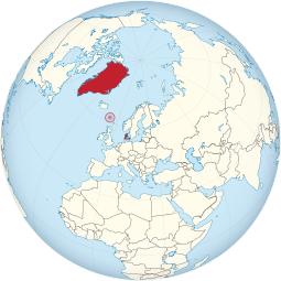 Lokasi Kerajaan Denmark (merah), terdiri dari Kepulauan Faroe (dilingkari), Greenland, dan Denmark