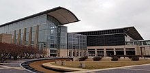 L'un des bâtiments du Centre McCormick de Chicago, Illinois en cours de conversion en un hôpital provisoire de 3000 lits [16]