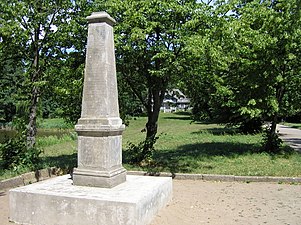 Obelisk upamiętniający polowanie Augusta III Sasa w 1752 r.