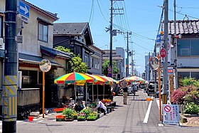 Mercado de rua em Shirone