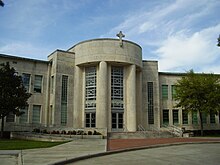 St. Thomas High School in Houston, Texas St.ThomasHighSchoolHoustonFront.JPG