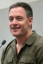 Miniatura para Tahmoh Penikett