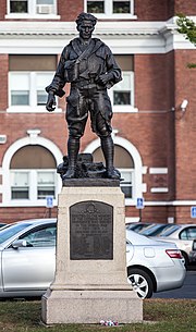 Miniatura para Monumento conmemorativo de la Primera Guerra Mundial (East Providence)