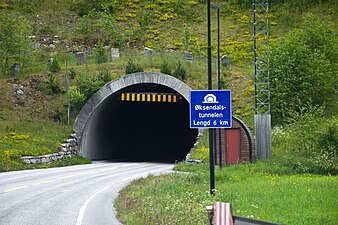 Fylkesväg 62 vid Øksendalstunneln.