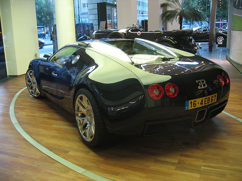 Ficheiro:Bugatti Veyron 16.4 1.JPG