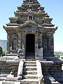 在迪恩高原的阿朱那神廟（Arjuna temple，7-8世紀）