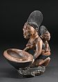 Bol de divination en bois sculpté appelé Adjeke Ifaou Adjelefa (palmiste), utilisé comme oracle, tribu Yoruba (Nigéria), 1880-1920