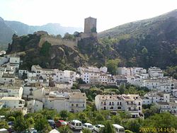 Cazorla with the Yedra Castle at background.