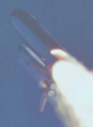 Camera E-207 show a plume near the aft strut t...