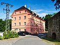 Einzeldenkmale der Sachgesamtheit Schloss Colditz und Tiergarten: Terrassenhaus: Wohnhaus, ehem. Sektionsgebäude und Wirtschaftsgebäude (siehe auch Sachgesamtheitsdokument, Schloßgasse 1, Obj. 09302076)