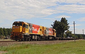 DCP 4801 and DC 4346 approaching Templeton with a shunt bound for Lyttelton in December 2016.jpg