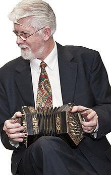 Irish historian Gearoid O hAllmhurain Gearoid Kells concertina-cut.jpg