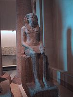 Sobekhotep IV:n patsas Louvressa