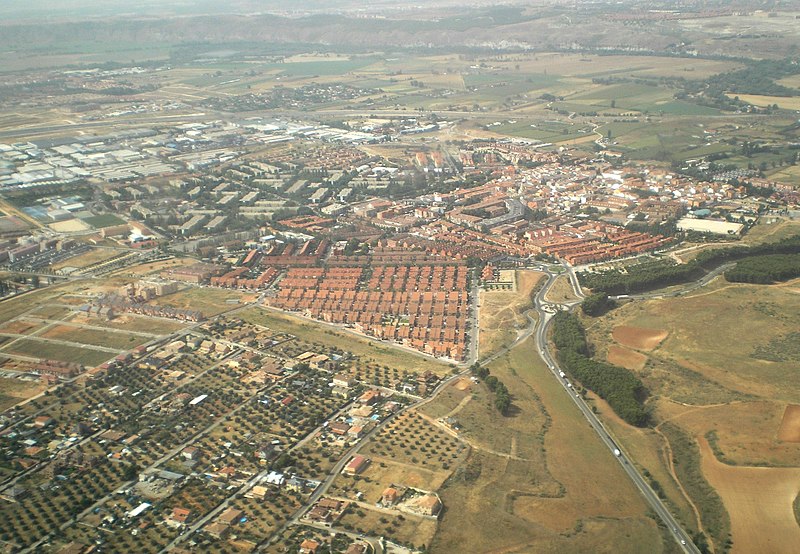 File:Mejorada del Campo-Vista aérea.jpg