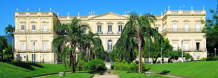 A fachada do edificio do Museo Nacional do Brasil