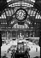 51. KW Die 1910 in Manhattan erbaute New York Pennsylvania Station ein Jahr vor ihrem Abriss im Jahr 1963.
