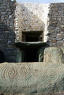 The rising Sun illuminates the inner chamber of Newgrange, Ireland, only at the winter solstice. Newgrange, Ireland 001.jpg