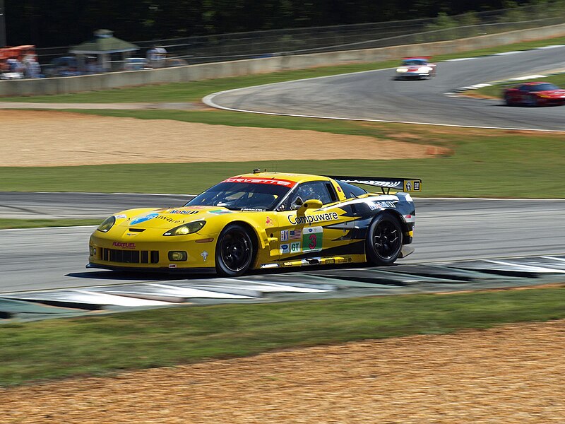 File:PLM 2011 3 Corvette.jpg