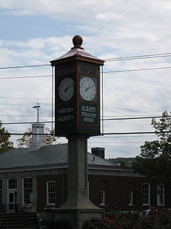 Почтовые часы Spring Park Richfield Springs NY Oct 09.jpg