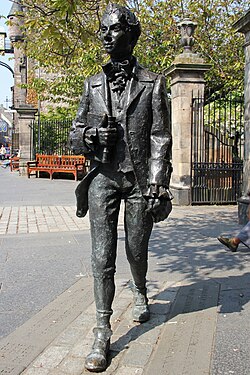 Статуя Роберта Фергюссона.JPG