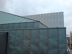 Couverture et nouvel espace scénique (2007).