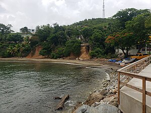 Villa Pesquera in Emajagua is a place with a fishing pier.