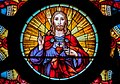 طرحی از قلب مقدس در شیشه‌های رنگی کلیسایی در سائو پائولو