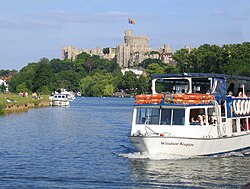 Castello di Windsor e fiume Tamigi