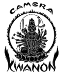 Logo dari tahun 1934 menggambarkan Bodhisattva Kwan'on