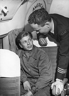 American airlines bjöd Hammarby modellflygklubb på en propagandatur över Stockholm i april 1948.