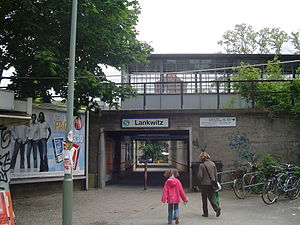 Berlin metro station Lankwitz.jpg