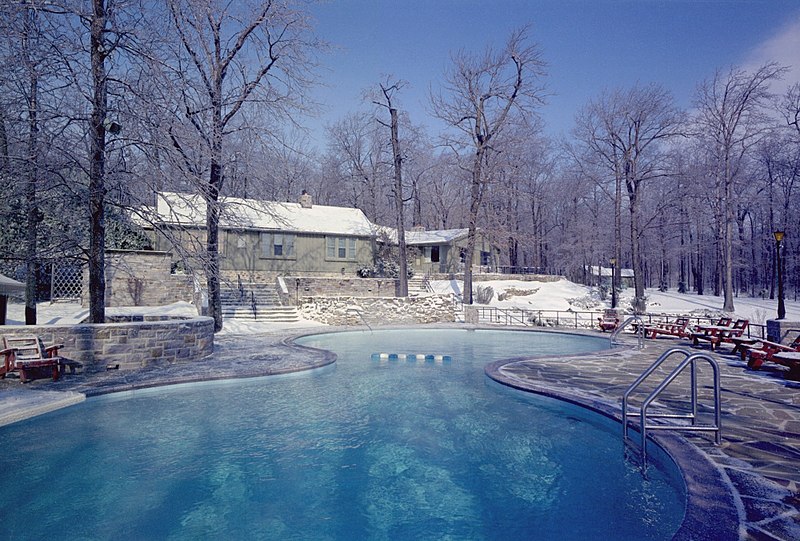 File:Camp David.jpg