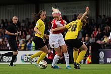 Kelly during her Arsenal debut, July 2015 Chloe Kelly Arsenal Ladies Vs Watford (19781588720).jpg