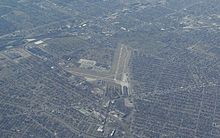 Detroit City Airport 2005 (cropped).jpg