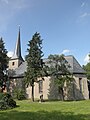 Kirche mit Kirchhof