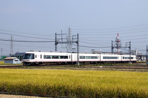 600px-Kintetsu_series26000_Minami-Osaka.jpg
