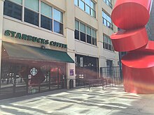 Starbucks cafe, right by the entrance to Rogers Hall NYU Tandon Starbucks.JPG