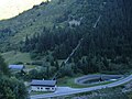 Das Pumpwerk Kleinvermunt drückt das von Tiroler Bächen südlich des Paznauns gefasste und aus der Fallrohrleitung kommende Wasser in den Kopssee