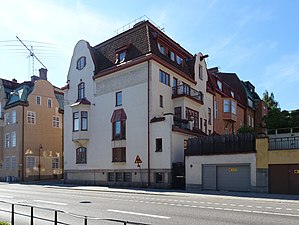 Huset sett från Valhallavägen.