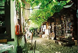Đường phố trong khu vực làm giày lịch sử của Safranbolu