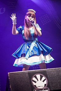 Соко Накагава на выставке Japan Expo 2014 (5) .jpg