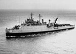 USS Lindenwald (LSD-6) на пути к Хэмптон-Роудс 1965.jpg