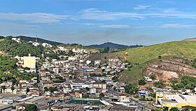 Vista parcial do bairro Bom Jesus intercedido pela Avenida Tancredo Neves