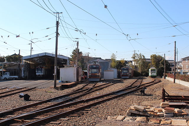 640px-Akaiwaguchi_trainbase_20140113.jpg