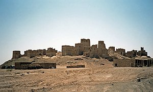 Ruševine starega Mariba ležijo južno od sodobnega mesta